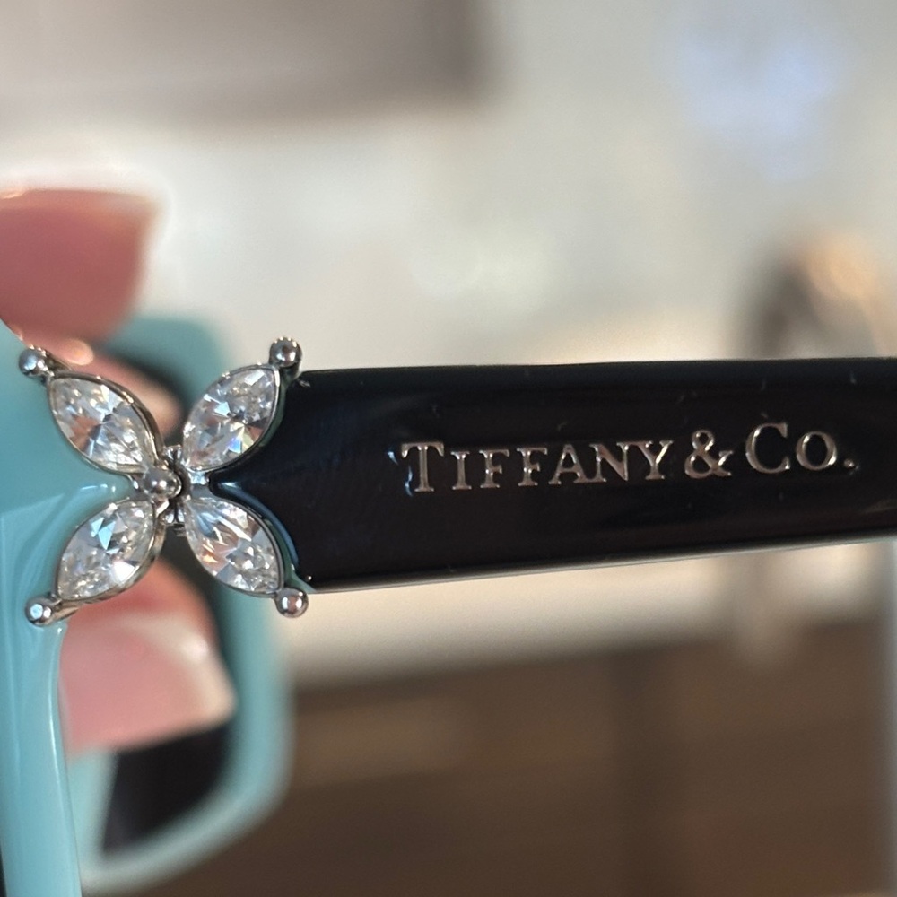 Authentic Tiffany & Co Sunglasses Rimmed in Signature Tiffany Blue Crystal Frame - Picture 13 of 16